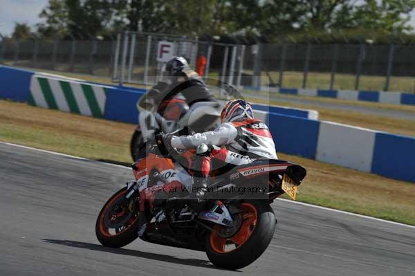 Motorcycle action photographs;donington;donington park leicestershire;donington photographs;event digital images;eventdigitalimages;no limits trackday;peter wileman photography;trackday;trackday digital images;trackday photos
