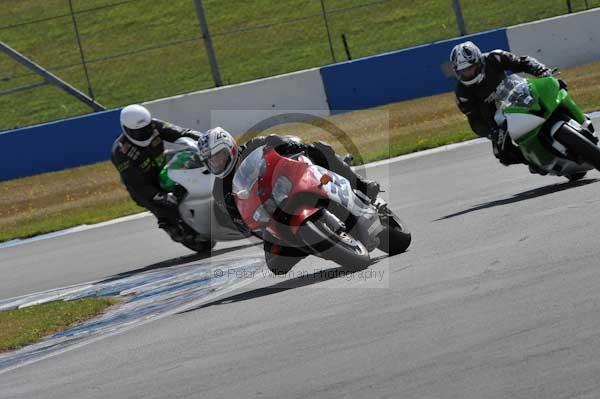 Motorcycle action photographs;donington;donington park leicestershire;donington photographs;event digital images;eventdigitalimages;no limits trackday;peter wileman photography;trackday;trackday digital images;trackday photos