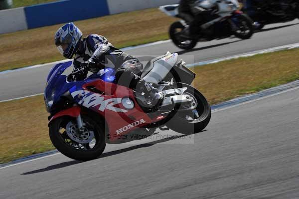 Motorcycle action photographs;donington;donington park leicestershire;donington photographs;event digital images;eventdigitalimages;no limits trackday;peter wileman photography;trackday;trackday digital images;trackday photos