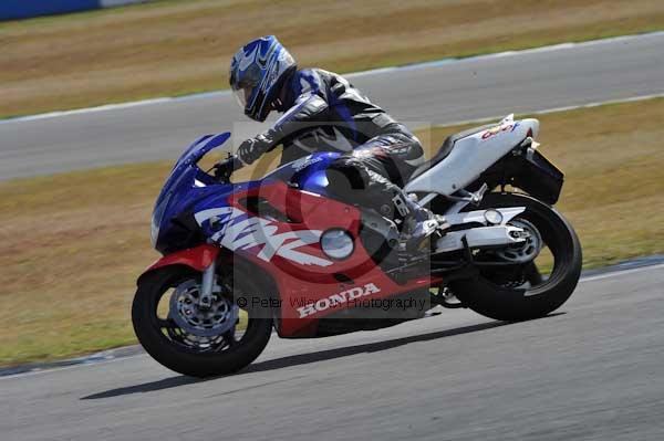 Motorcycle action photographs;donington;donington park leicestershire;donington photographs;event digital images;eventdigitalimages;no limits trackday;peter wileman photography;trackday;trackday digital images;trackday photos