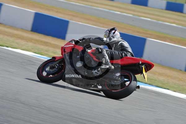 Motorcycle action photographs;donington;donington park leicestershire;donington photographs;event digital images;eventdigitalimages;no limits trackday;peter wileman photography;trackday;trackday digital images;trackday photos