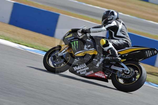 Motorcycle action photographs;donington;donington park leicestershire;donington photographs;event digital images;eventdigitalimages;no limits trackday;peter wileman photography;trackday;trackday digital images;trackday photos