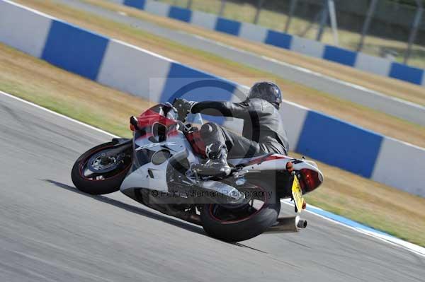Motorcycle action photographs;donington;donington park leicestershire;donington photographs;event digital images;eventdigitalimages;no limits trackday;peter wileman photography;trackday;trackday digital images;trackday photos