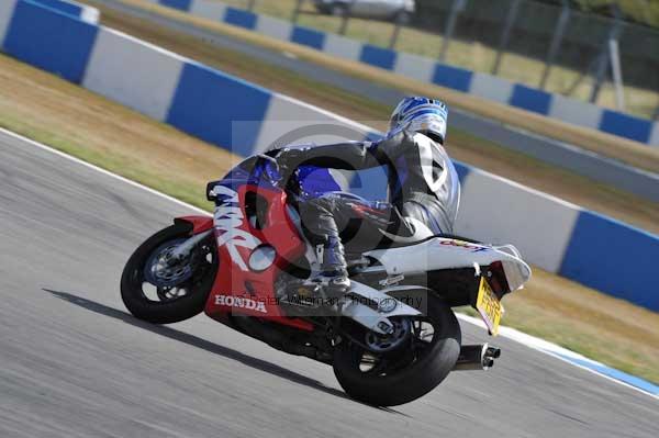 Motorcycle action photographs;donington;donington park leicestershire;donington photographs;event digital images;eventdigitalimages;no limits trackday;peter wileman photography;trackday;trackday digital images;trackday photos