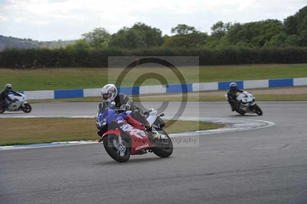 Motorcycle action photographs;donington;donington park leicestershire;donington photographs;event digital images;eventdigitalimages;no limits trackday;peter wileman photography;trackday;trackday digital images;trackday photos
