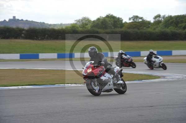 Motorcycle action photographs;donington;donington park leicestershire;donington photographs;event digital images;eventdigitalimages;no limits trackday;peter wileman photography;trackday;trackday digital images;trackday photos