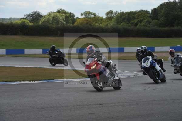 Motorcycle action photographs;donington;donington park leicestershire;donington photographs;event digital images;eventdigitalimages;no limits trackday;peter wileman photography;trackday;trackday digital images;trackday photos