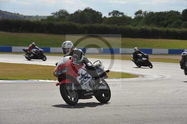 Motorcycle action photographs;donington;donington park leicestershire;donington photographs;event digital images;eventdigitalimages;no limits trackday;peter wileman photography;trackday;trackday digital images;trackday photos