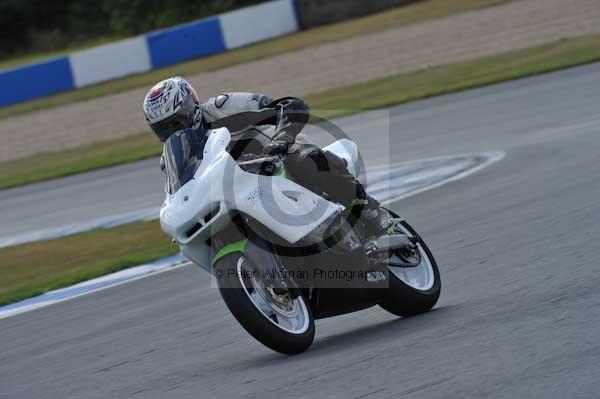 Motorcycle action photographs;donington;donington park leicestershire;donington photographs;event digital images;eventdigitalimages;no limits trackday;peter wileman photography;trackday;trackday digital images;trackday photos