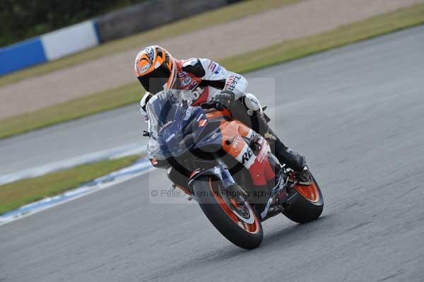 Motorcycle action photographs;donington;donington park leicestershire;donington photographs;event digital images;eventdigitalimages;no limits trackday;peter wileman photography;trackday;trackday digital images;trackday photos