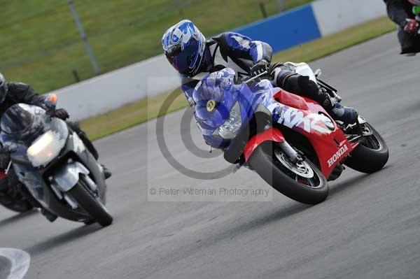 Motorcycle action photographs;donington;donington park leicestershire;donington photographs;event digital images;eventdigitalimages;no limits trackday;peter wileman photography;trackday;trackday digital images;trackday photos