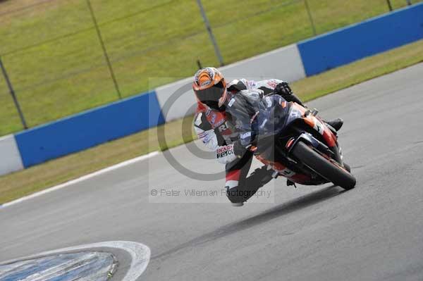 Motorcycle action photographs;donington;donington park leicestershire;donington photographs;event digital images;eventdigitalimages;no limits trackday;peter wileman photography;trackday;trackday digital images;trackday photos