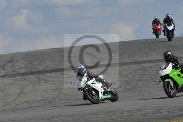 Motorcycle action photographs;donington;donington park leicestershire;donington photographs;event digital images;eventdigitalimages;no limits trackday;peter wileman photography;trackday;trackday digital images;trackday photos