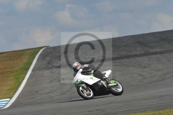 Motorcycle action photographs;donington;donington park leicestershire;donington photographs;event digital images;eventdigitalimages;no limits trackday;peter wileman photography;trackday;trackday digital images;trackday photos