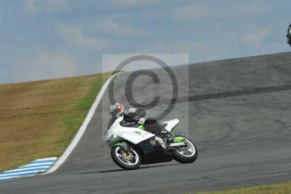 Motorcycle action photographs;donington;donington park leicestershire;donington photographs;event digital images;eventdigitalimages;no limits trackday;peter wileman photography;trackday;trackday digital images;trackday photos