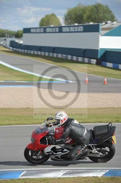 Motorcycle action photographs;donington;donington park leicestershire;donington photographs;event digital images;eventdigitalimages;no limits trackday;peter wileman photography;trackday;trackday digital images;trackday photos