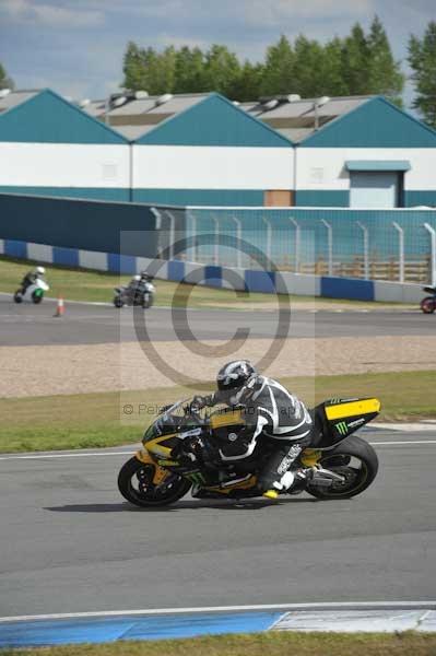 Motorcycle action photographs;donington;donington park leicestershire;donington photographs;event digital images;eventdigitalimages;no limits trackday;peter wileman photography;trackday;trackday digital images;trackday photos