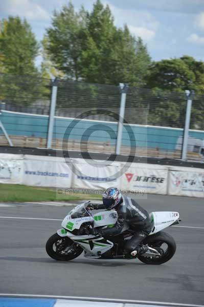 Motorcycle action photographs;donington;donington park leicestershire;donington photographs;event digital images;eventdigitalimages;no limits trackday;peter wileman photography;trackday;trackday digital images;trackday photos