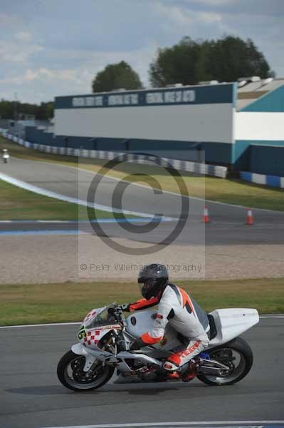 Motorcycle action photographs;donington;donington park leicestershire;donington photographs;event digital images;eventdigitalimages;no limits trackday;peter wileman photography;trackday;trackday digital images;trackday photos