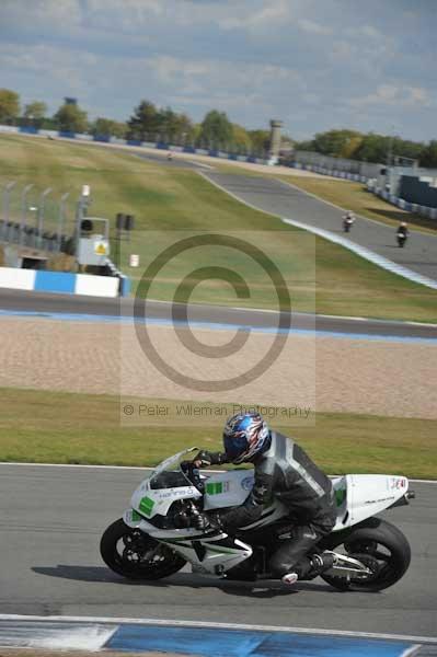 Motorcycle action photographs;donington;donington park leicestershire;donington photographs;event digital images;eventdigitalimages;no limits trackday;peter wileman photography;trackday;trackday digital images;trackday photos