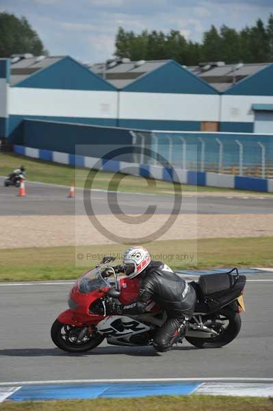 Motorcycle action photographs;donington;donington park leicestershire;donington photographs;event digital images;eventdigitalimages;no limits trackday;peter wileman photography;trackday;trackday digital images;trackday photos