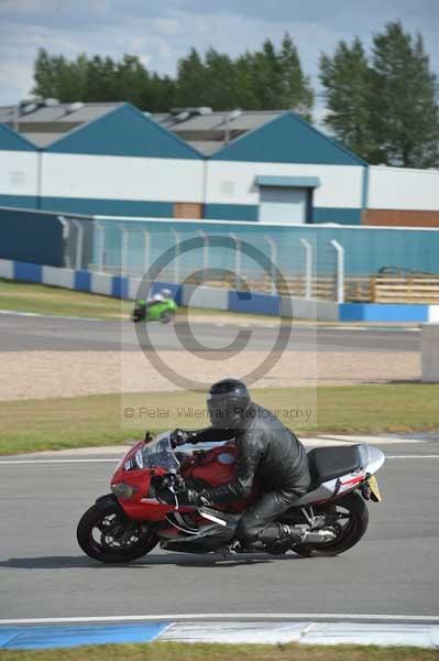 Motorcycle action photographs;donington;donington park leicestershire;donington photographs;event digital images;eventdigitalimages;no limits trackday;peter wileman photography;trackday;trackday digital images;trackday photos