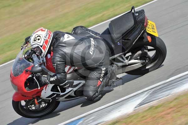 Motorcycle action photographs;donington;donington park leicestershire;donington photographs;event digital images;eventdigitalimages;no limits trackday;peter wileman photography;trackday;trackday digital images;trackday photos