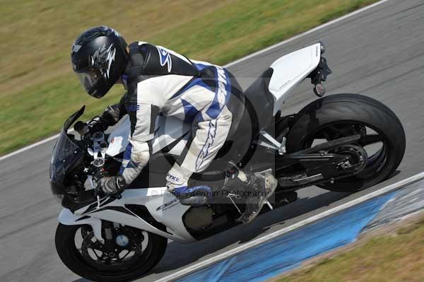 Motorcycle action photographs;donington;donington park leicestershire;donington photographs;event digital images;eventdigitalimages;no limits trackday;peter wileman photography;trackday;trackday digital images;trackday photos