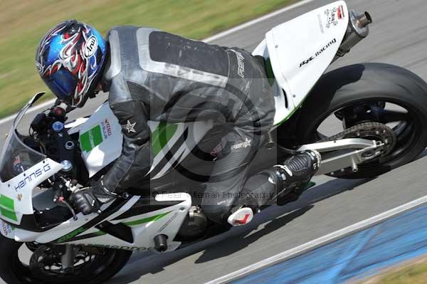 Motorcycle action photographs;donington;donington park leicestershire;donington photographs;event digital images;eventdigitalimages;no limits trackday;peter wileman photography;trackday;trackday digital images;trackday photos