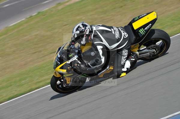 Motorcycle action photographs;donington;donington park leicestershire;donington photographs;event digital images;eventdigitalimages;no limits trackday;peter wileman photography;trackday;trackday digital images;trackday photos