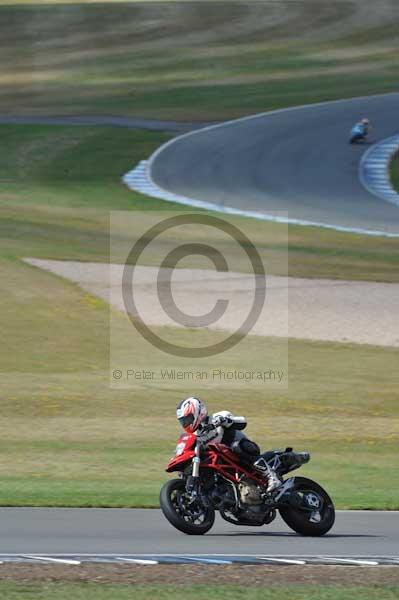 Motorcycle action photographs;donington;donington park leicestershire;donington photographs;event digital images;eventdigitalimages;no limits trackday;peter wileman photography;trackday;trackday digital images;trackday photos