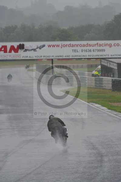 Mallory park Leicestershire;Mallory park photographs;Motorcycle action photographs;event digital images;eventdigitalimages;mallory park;no limits trackday;peter wileman photography;trackday;trackday digital images;trackday photos