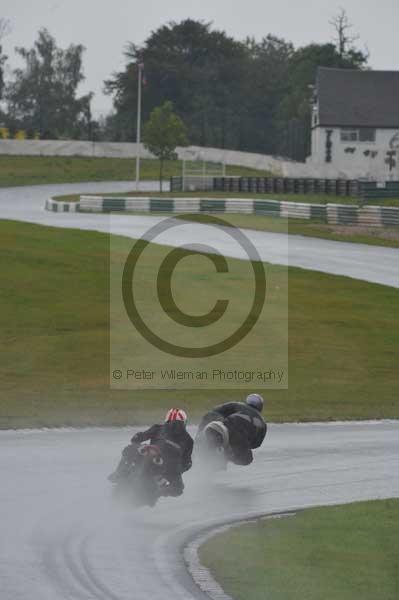 Mallory park Leicestershire;Mallory park photographs;Motorcycle action photographs;event digital images;eventdigitalimages;mallory park;no limits trackday;peter wileman photography;trackday;trackday digital images;trackday photos
