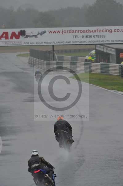 Mallory park Leicestershire;Mallory park photographs;Motorcycle action photographs;event digital images;eventdigitalimages;mallory park;no limits trackday;peter wileman photography;trackday;trackday digital images;trackday photos