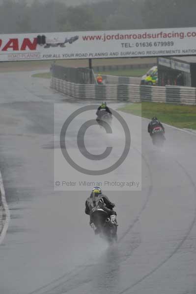 Mallory park Leicestershire;Mallory park photographs;Motorcycle action photographs;event digital images;eventdigitalimages;mallory park;no limits trackday;peter wileman photography;trackday;trackday digital images;trackday photos