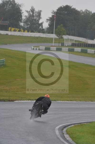 Mallory park Leicestershire;Mallory park photographs;Motorcycle action photographs;event digital images;eventdigitalimages;mallory park;no limits trackday;peter wileman photography;trackday;trackday digital images;trackday photos