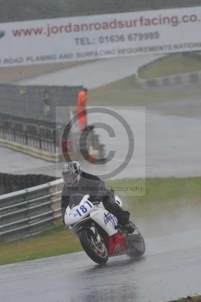 Mallory park Leicestershire;Mallory park photographs;Motorcycle action photographs;event digital images;eventdigitalimages;mallory park;no limits trackday;peter wileman photography;trackday;trackday digital images;trackday photos