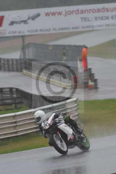 Mallory park Leicestershire;Mallory park photographs;Motorcycle action photographs;event digital images;eventdigitalimages;mallory park;no limits trackday;peter wileman photography;trackday;trackday digital images;trackday photos