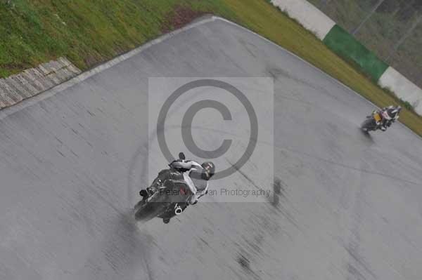 Mallory park Leicestershire;Mallory park photographs;Motorcycle action photographs;event digital images;eventdigitalimages;mallory park;no limits trackday;peter wileman photography;trackday;trackday digital images;trackday photos