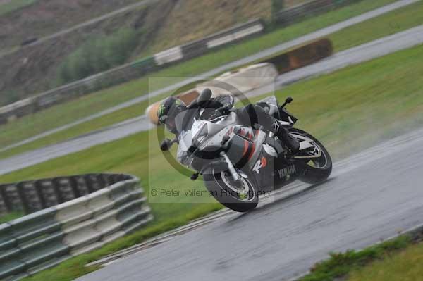 Mallory park Leicestershire;Mallory park photographs;Motorcycle action photographs;event digital images;eventdigitalimages;mallory park;no limits trackday;peter wileman photography;trackday;trackday digital images;trackday photos