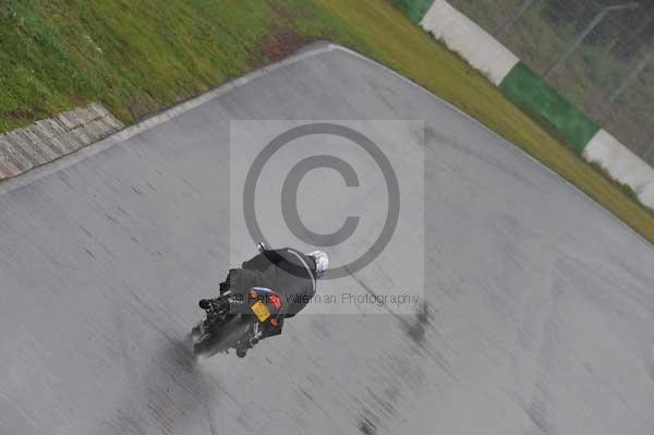 Mallory park Leicestershire;Mallory park photographs;Motorcycle action photographs;event digital images;eventdigitalimages;mallory park;no limits trackday;peter wileman photography;trackday;trackday digital images;trackday photos
