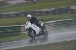 Mallory-park-Leicestershire;Mallory-park-photographs;Motorcycle-action-photographs;event-digital-images;eventdigitalimages;mallory-park;no-limits-trackday;peter-wileman-photography;trackday;trackday-digital-images;trackday-photos