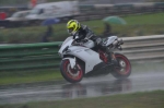 Mallory-park-Leicestershire;Mallory-park-photographs;Motorcycle-action-photographs;event-digital-images;eventdigitalimages;mallory-park;no-limits-trackday;peter-wileman-photography;trackday;trackday-digital-images;trackday-photos