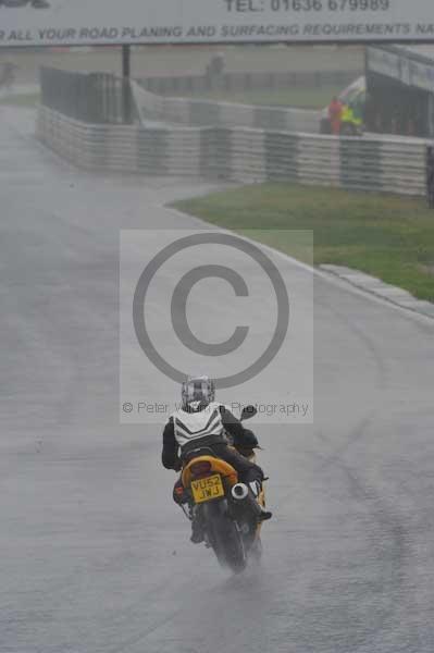 Mallory park Leicestershire;Mallory park photographs;Motorcycle action photographs;event digital images;eventdigitalimages;mallory park;no limits trackday;peter wileman photography;trackday;trackday digital images;trackday photos