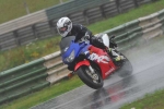 Mallory-park-Leicestershire;Mallory-park-photographs;Motorcycle-action-photographs;event-digital-images;eventdigitalimages;mallory-park;no-limits-trackday;peter-wileman-photography;trackday;trackday-digital-images;trackday-photos