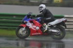 Mallory-park-Leicestershire;Mallory-park-photographs;Motorcycle-action-photographs;event-digital-images;eventdigitalimages;mallory-park;no-limits-trackday;peter-wileman-photography;trackday;trackday-digital-images;trackday-photos