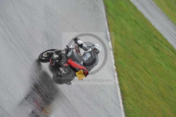 Mallory park Leicestershire;Mallory park photographs;Motorcycle action photographs;event digital images;eventdigitalimages;mallory park;no limits trackday;peter wileman photography;trackday;trackday digital images;trackday photos