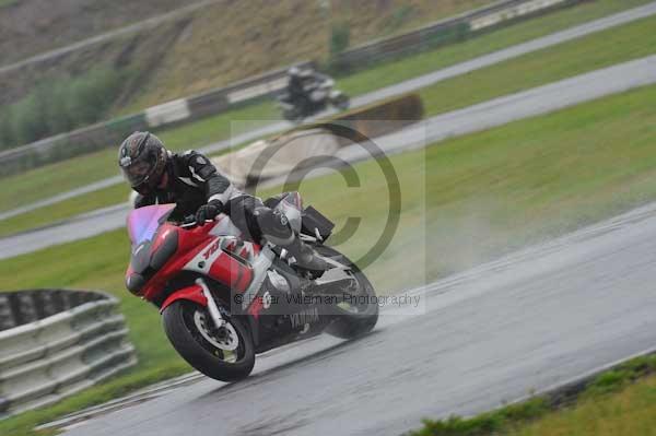 Mallory park Leicestershire;Mallory park photographs;Motorcycle action photographs;event digital images;eventdigitalimages;mallory park;no limits trackday;peter wileman photography;trackday;trackday digital images;trackday photos
