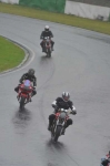 Mallory-park-Leicestershire;Mallory-park-photographs;Motorcycle-action-photographs;event-digital-images;eventdigitalimages;mallory-park;no-limits-trackday;peter-wileman-photography;trackday;trackday-digital-images;trackday-photos