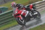 Mallory-park-Leicestershire;Mallory-park-photographs;Motorcycle-action-photographs;event-digital-images;eventdigitalimages;mallory-park;no-limits-trackday;peter-wileman-photography;trackday;trackday-digital-images;trackday-photos